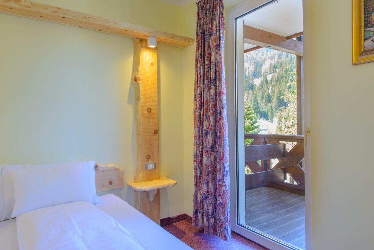 Park Hotel Faloria Canazei Esterno foto